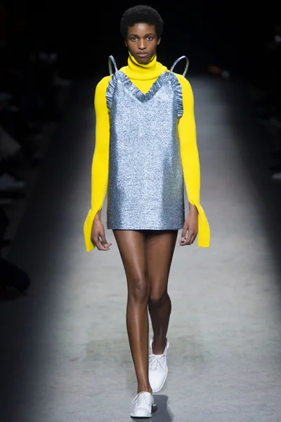 Look 35